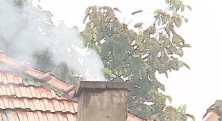 Coşarii din Mureş pregătesc hornurile pentru sezonul rece. Cum economisesc românii de pe urma curăţării coşurilor