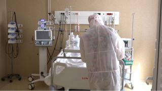 Operaţii şi internări, amânate: "Murim cu zile". Un pacient cu HIV nu reuşeşte să se programeze nicăieri: "Ni s-a spus că nu reprezintă o urgenţă"