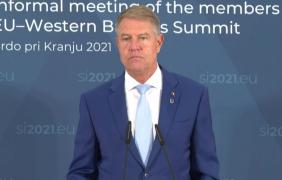 Motivul pentru care Klaus Iohannis nu a convocat mai repede consultări: E o criză diferită şi nu se rezolvă prin ţâfnă, ci prin maturitate
