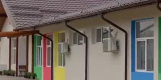 Scandal monstru din cauza unei grădiniţe modernizate cu 2 milioane de lei. Unitatea şcolară din Dolj zace nefolosită