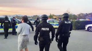 Mascații au spart o nuntă și un botez la Recea, în Maramureș. Comuna este în carantină, dar petrecerile se țin lanț