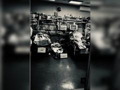 Redeschiderea spitalelor modulare, amânată până în ultimul ceas, deși medicii își tratează pacienții Covid în ambulanțe sau pe tărgi, pe jos, în spitalele arhipline