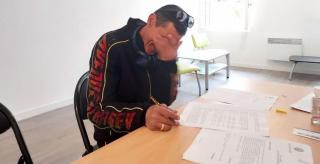 Lacrimi de fericire pentru Ion-Nelu, românul-erou din Nisa care dormea pe străzi, după ce a primit un apartament. "Este un om aparte"