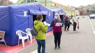 A început livrarea voucherelor pentru persoanele vaccinate anti-Covid cu schema completă. De unde pot fi ridicate