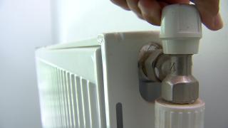 Repartitoarele pentru căldură, obligatorii de la finalul anului: cât te costă montarea lor. Bucureștenii cer amânarea legii