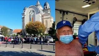 Cozi la vaccinare, în ultima zi fără noi restricţii. Oamenii s-au adunat în faţa unei biserici din Mureş, pentru a primi serul anti-COVID