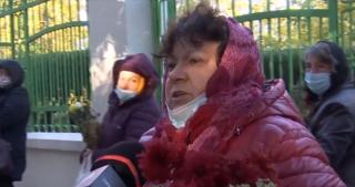 Femeie, întrebată de ce nu poartă mască la moaştele Sfântului Dimitrie: "Câte zile mi-a dat Dumnezeu să le trăiesc, o să le trăiesc"