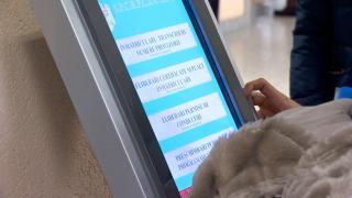 Şoferii spun adio cozilor de la ghişeu. Documentele de înmatriculare vor putea fi obţinute online. "Să ne aliniem celorlalte ţări"