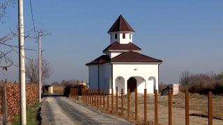 Un primar din Maramureş a cheltuit 10% din bugetul satului pentru o capelă de lux. "Asta-i valoarea, nu e mare"