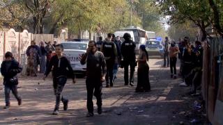 Mascaţii au intrat peste localnicii din Sinteşti, care au otravit din nou Capitala. Aerul a ajuns să fie la fel de toxic ca în Beijing