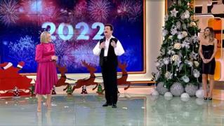 Ultimele imagini cu Petrică Mîţu Stoian pe scenă, la filmările pentru Revelionul Antena 1. ”2021 nici nu vreau să-l pun la anii mei, a fost un an nul”