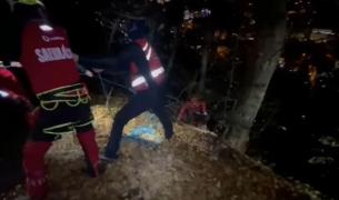 Un tânăr a alunecat și s-a rostogolit 100 de metri pe o pantă abruptă pe Tâmpa. Salvamontiștii au constatat că era beat