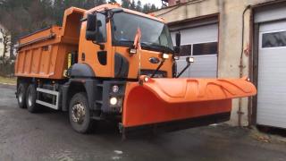 Mii de tone de material antiderapant, utilaje echipate și verificate: Drumarii din zona montană se pregătesc de iarnă