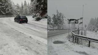Iarna a venit mai repede în mai multe localităţi din ţară: Drumarii acţionează pe şosele cu utilaje şi materiale antiderapante