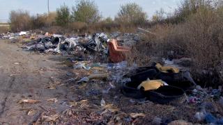 Mafia gunoaielor, tolerată la nivel înalt. Acuzaţii fără precedent făcute de fostul şef de la Garda de Mediu