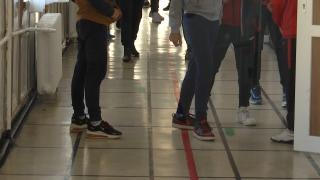 Gluma teribilistă a unui elev a declanșat panică la o școală din Iași: "Avea limba amorţită şi simţea furnicături în gât"