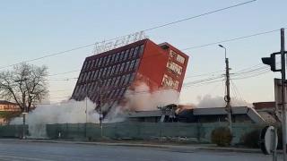 22 de kilograme de dinamită folosite pentru a pune la pământ o clădire dezafectată din Iaşi