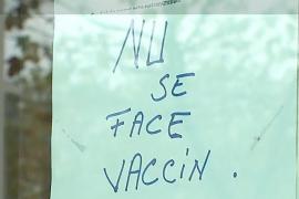 Campania de vaccinare s-a blocat: Centre desfiinţate, programari anulate din lipsă de vaccin. Rapelul cu AstraZeneca, amânat cu o lună