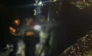 Moarte violentă pentru un bărbat de 62 de ani din Maramureș. A fost găsit în albia unui pârâu, cu o rană la cap