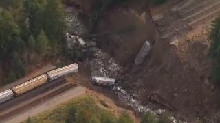 Canada, lovită de cea mai costisitoare catastrofă naturală din istoria țării. Mii de oameni sunt în continuare izolaţi în munţi