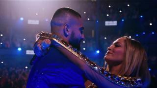 Jennifer Lopez îmbracă rochia de mireasă în noua comedie romantică ''Marry Me''. Maluma joacă rolul iubitului infidel