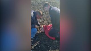 Deținutul evadat din Arestul IPJ Dolj a fost prins, după mai bine de două zile. Bărbatul, suspect de crimă, scăpase chiar din curtea poliţiei