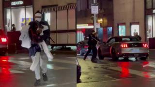 Jaf fulgerător în miezul zilei: 12 hoţi au dat buzna într-un magazin Louis Vuitton din SUA. Au lăsat în urmă doar cioburi şi feţe uluite