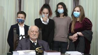 Academicianul Constantin Bălăceanu Stolnici s-a întâlnit cu un grup de tineri pasionați de istorie, de Ziua Recunoștinței pentru Valorile Naționale