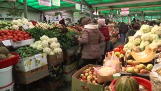 Experiment: Aceeași listă de cumpărături, în 4 piețe din țară. Unde s-au lăsat cei mai mulți bani la tarabă