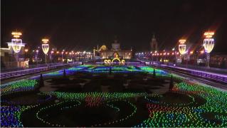 Moscova a intrat în atmosfera Crăciunului. Spectacole de teatru, jucate chiar pe gheaţă, pe cel mai mare patinoar din Rusia