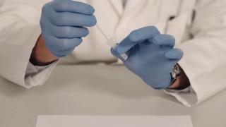 Testele de salivă continuă să ridice întrebări. Cum nicio autoritate nu verifică rezultatele, părintele nu este obligat să raporteze un test negativ