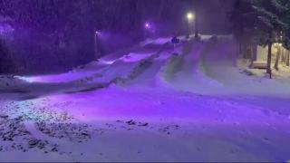 Iarna a venit mai devreme: Peste 500 de tone de antiderapant au fost răspândite pe şosele