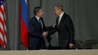 Europa stă pe un butoi cu pulbere. Tensiunile Rusia - Ucraina pot declanşa oricând "coşmarul confruntărilor militare"