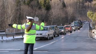 Nervi în aglomeraţie, la revenirea din mini-vacanţa de 1 Decembrie. Doi şoferi s-au luat la bătaie, în Constanţa