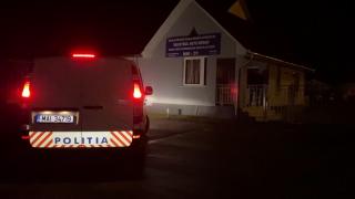 Muncitor, în stare critică la spital, înjunghiat în gât, după ce s-a luat la bătaie cu un coleg, la o fermă din Maramureş