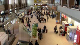 Cum vor putea intra în ţară de Crăciun şi Revelion românii din diaspora. Tensiuni în şedinţa de Guvern din cauza restricţiilor