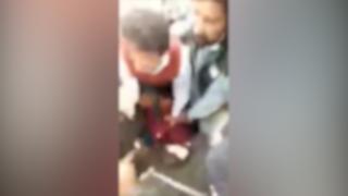 Un director de fabrică, torturat şi ucis de zeci de oameni. A fost acuzat de blasfemie, pentru că a dezlipit un afiş de pe stâlp, în Pakistan