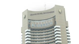 Hotelul-simbol al Bucureştiului îşi schimbă numele: "Toată lumea ştie de locul ăsta. Să ne schimbăm şi ţara, să nu se mai cheme România, eventual"