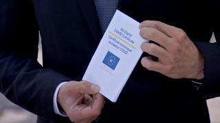 Noul certificat verde e aproape gata. Când va deveni obligatoriu la locul de muncă