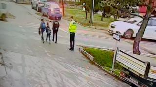 Un poliţist din Timiş, erou pentru doi copii. I-a tras în ultima clipă din faţa unei maşini