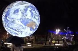 Spectacol de lumini în Parcul de Obor din Capitală. Instalațiile, create inclusiv de artiști din străinătate