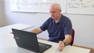 Ovidiu Bădescu a reinventat Educaţia şi are nevoie de ajutor să sprijine cât mai mulţi copii