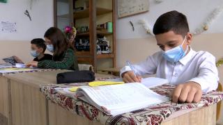 Soluţia găsită de câţiva profesori din Gorj pentru prevenirea abandonului şcolar în rândul copiilor din mediile defavorizate