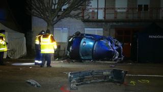 Dezastru pe un drum din Ungaria. Șapte morți, după ce o mașină plină cu migranți a intrat într-o casă