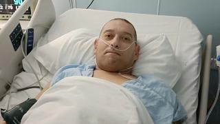 Bărbat cu un rinichi de 7 kilograme, salvat de la o viață de chin de către mama lui: "Am știut de la bun început că există un Dumnezeu"