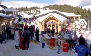 Iarnă adevărată în stațiunile de la munte. Turiștii s-au distrat în funcţie de banii din buzunare