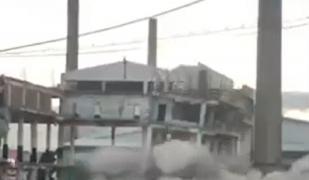 Fosta fabrică de sticlă, simbolul oraşului Turda, a fost pusă la pământ la 100 de ani de la înfiinţare