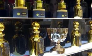 Idei de cadouri pentru Crăciun. Cum alegem parfumul potrivit pentru persoana iubită