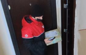 Decembrie, luna recordurilor: S-au plasat cele mai multe comenzi din istoria comerţului online. Firmele au angajat şi sute de curieri