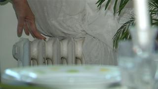 Sărbători în frig şi fără apă caldă în Bucureşti: "Am ajuns în 2022 să încălzim apă şi să ne spălăm. Este groaznic"